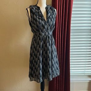 I heart Robson blue geometric dress with ruffles and v neck. Short in length
